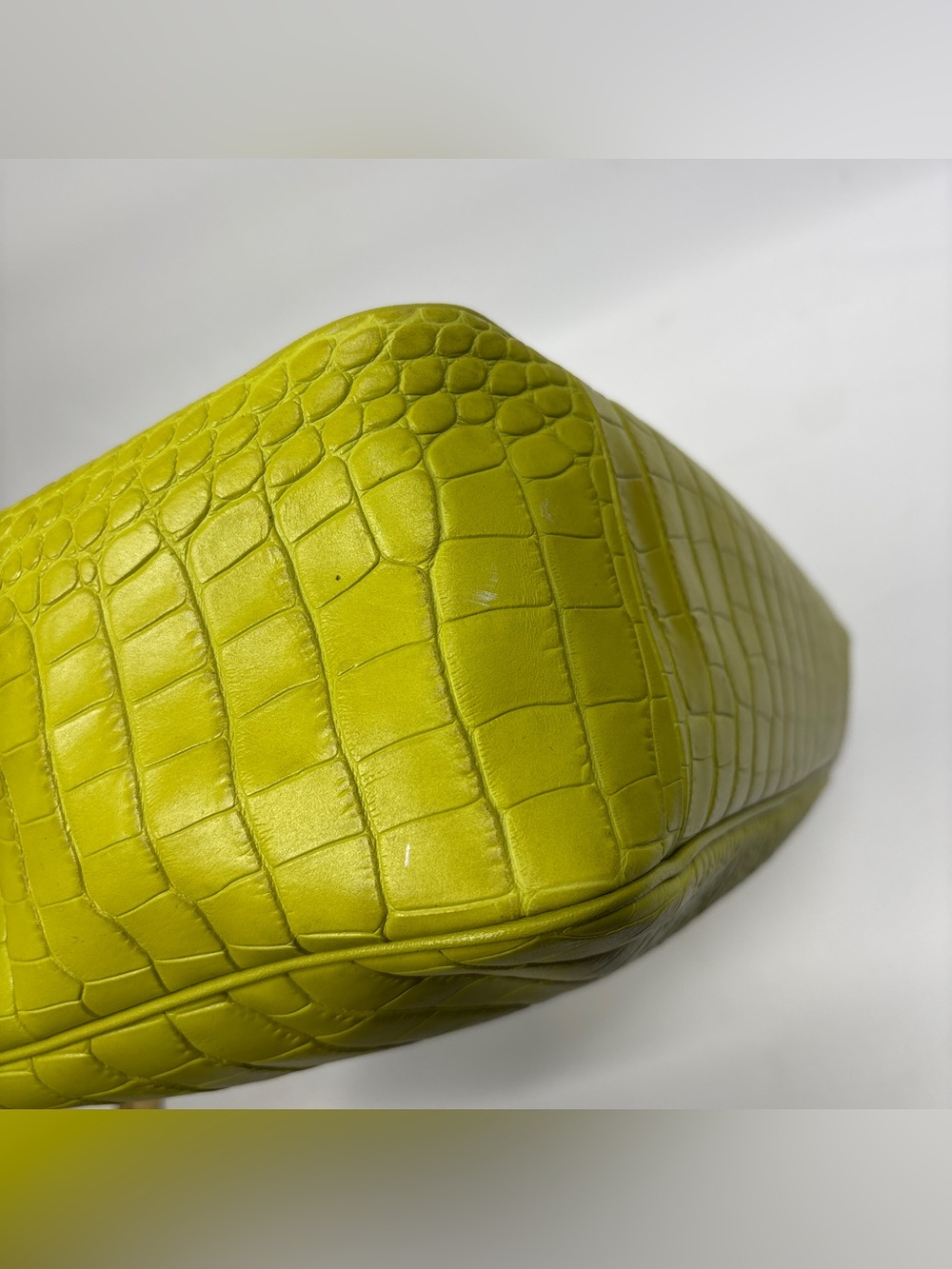 Longchamp Green Croc Embossed Roseau Bag - Picture 7 of 13
